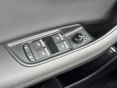 2023 Audi Q8 Premium Plus